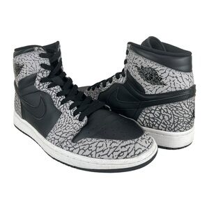 Nike | Men 10.5  |‎ Air Jordan 1 Retro High 'Black Elephant' Sneakers 839115-013